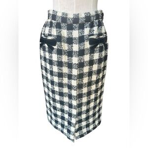 Valentino Boutique Wool Tweed Check Pencil Skirt Velvet Bow Detail Made Italy